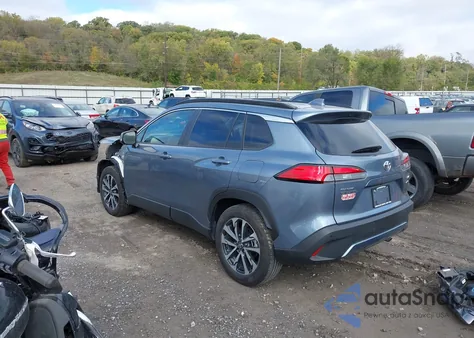 2024 Toyota Corolla Cross Xle z USA, uszkodzony, nr VIN 7MUDAABG0RV098817